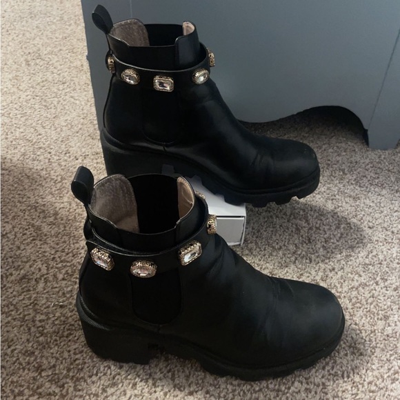 Authentic Steve Madden Black Jewel Amulet Boots Women’s US size 9.5 - Picture 4 of 6